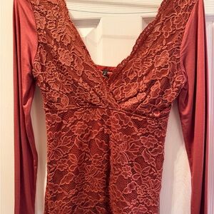 YOINS Burgundy Lace V-Neck Top